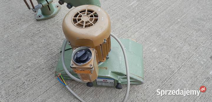 Posuw 3 rolkowy do frezarki EUROPA 4V 1625 Naprawa