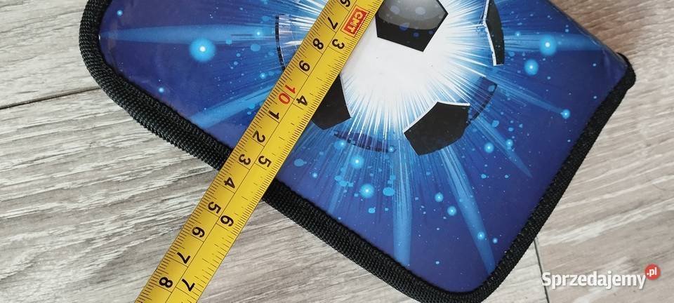 piórnik szkolny piłka Poznań