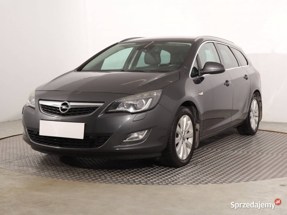 Opel Astra 17 CDTI hak Opel Katowice