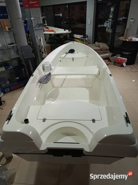 Łódz wiosłowo motorowa Kostrzyn nad Odrą