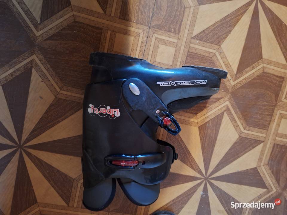 zestaw narty buty kask