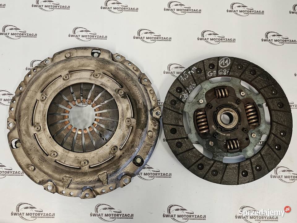 VW GOLF VI 16 TDI CAY 105 13r sprzęgło tarcza osobowe świętokrzyskie