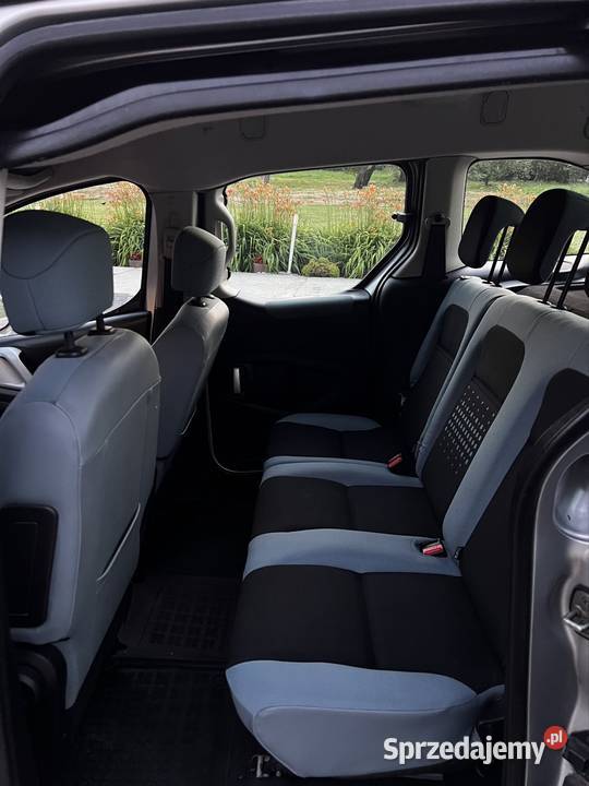 Citroen Berlingo II 16 HDi lift 2014 diesel Albigowa