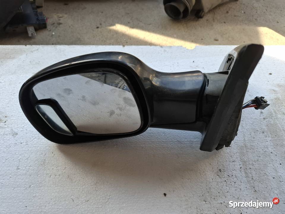 Lusterko Lewe Chrysler Voyager 08r