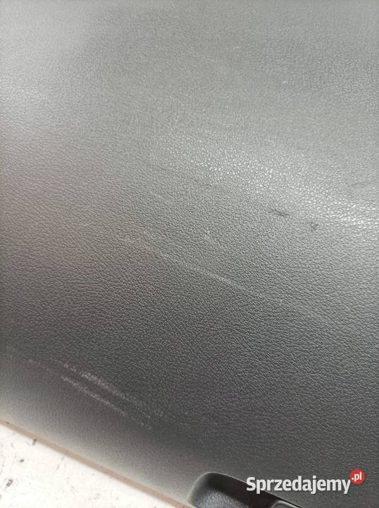 SCHOWEK PRAWY PASAŻERA DESKI EU 5M1857097K sprzedam