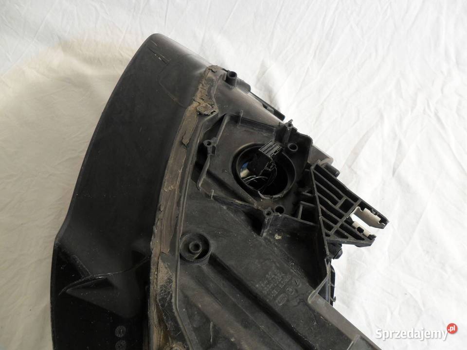 REFLEKTOR PRZÓD STRONA PRAWA AUDI A1 8XA941006 wielkopolskie Nowy Tomyśl