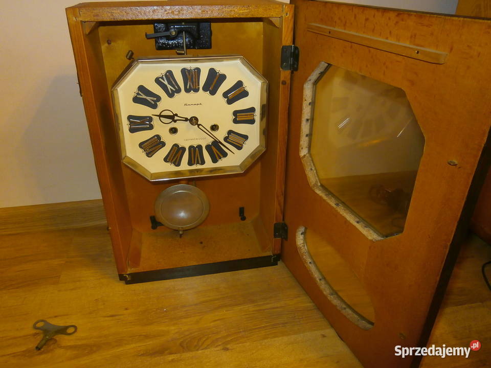 Zegar wiszący CCCP JANTAR sprawny do renoawcji Zegary Łódź