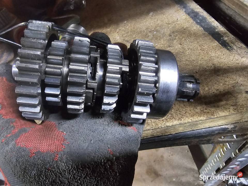 Suzuki DR 600 650 skrzynia biegów wałek wałki Jelenia Góra