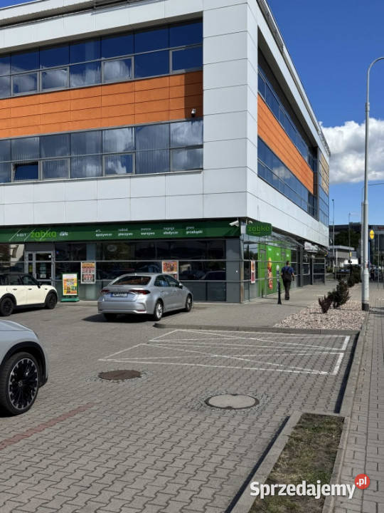 LOKAL USŁUGOWY 135m2 z witryną i parkingiem Wrocław