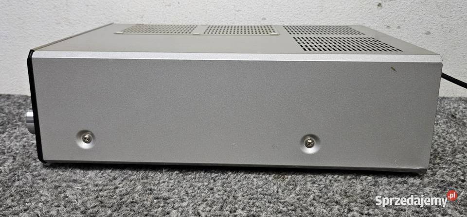 Wzmacniacz Amplituner stereo Yamaha RXE810