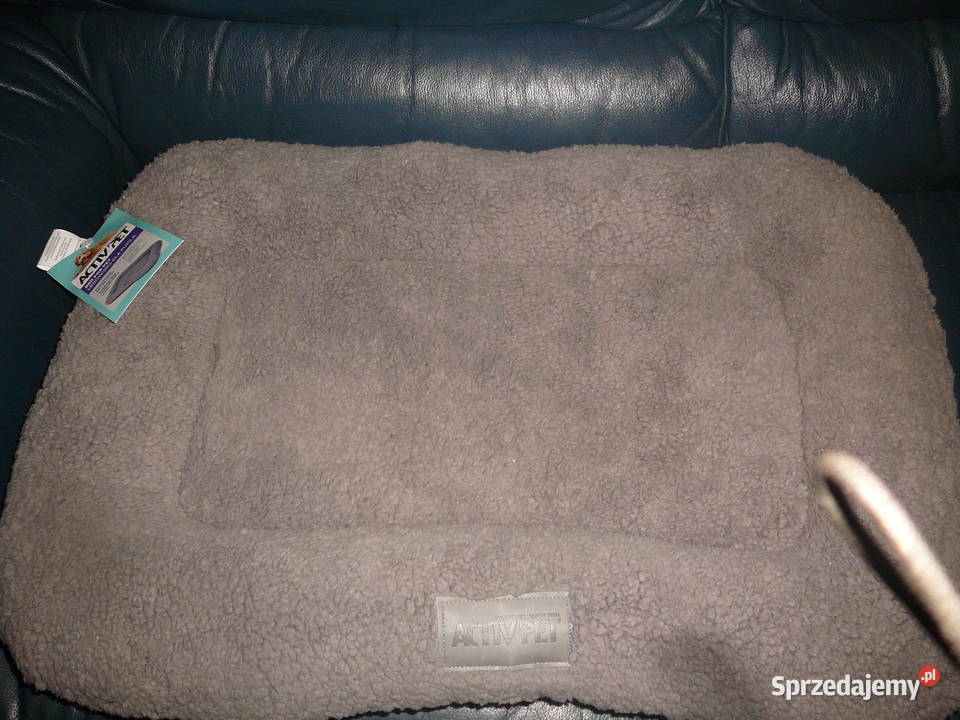 Poduszka legowisko futro szare Nowa Wrocław