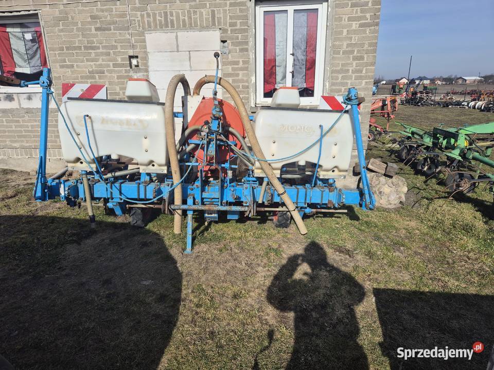 Siewnik do kukurydzy Monosem 4 rządki Siewniki i sadzarki Okrzeja