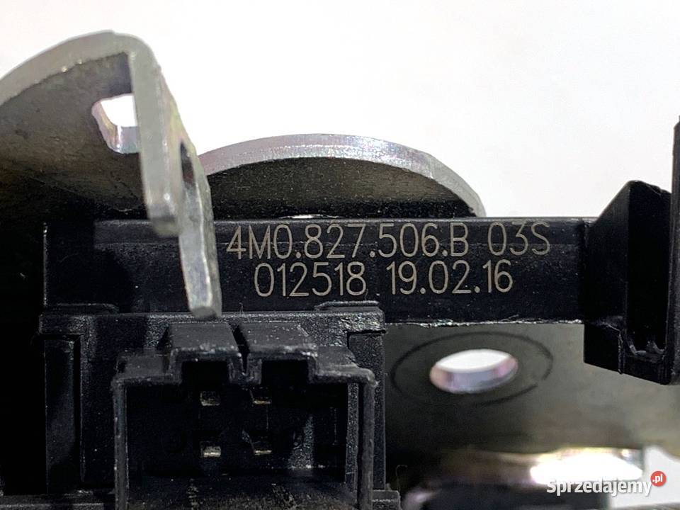 ZAMEK KLAPY TYŁ AUDI A4 B9 Kombi 4M0827506B Zamki, wkładki i kluczyki