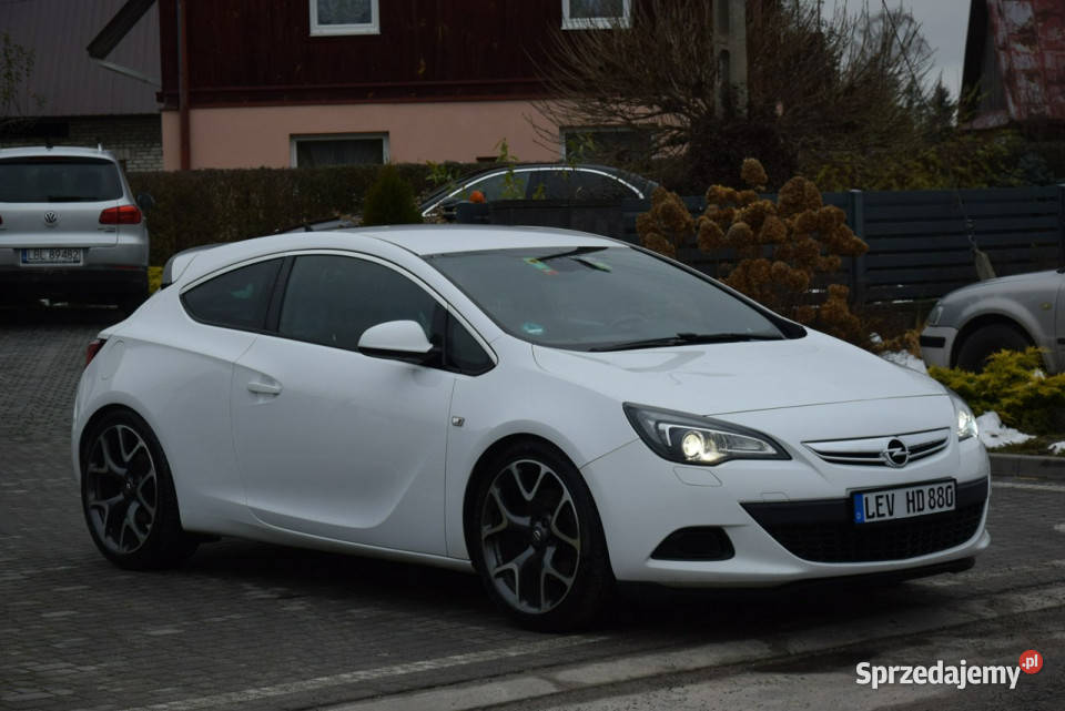 Opel Astra 14TB Led 2KPL KÓŁ 2013r Sprowadzony Astra Majdan Sieniawski sprzedam