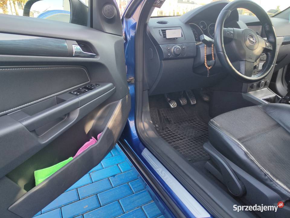Sprzedam samochód Opel Astra H 2005 roku benzyna zachodniopomorskie
