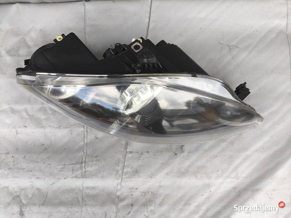 LAMPA PRAWA PRZÓD EUROPA SEAT ALTEA TOLEDO III