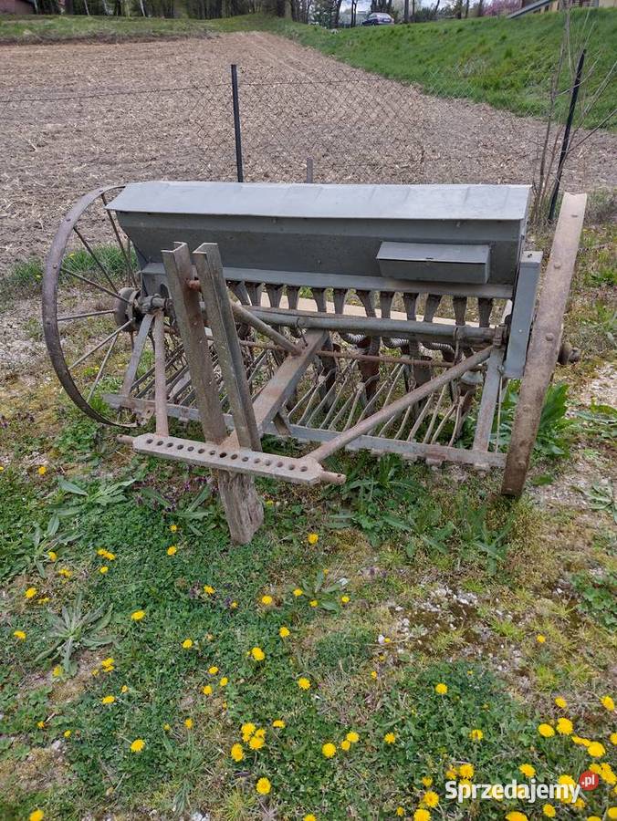 Siewnik zbożowy 15 lejkowy