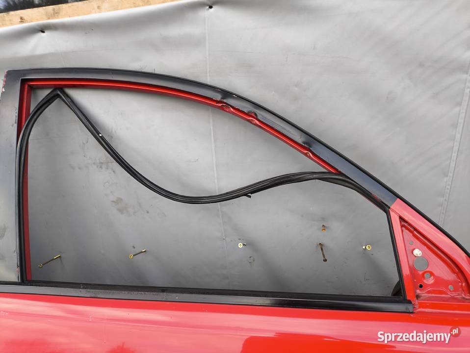 MITSUBISHI L200 IV DRZWI PRZEDNIE TYLNE PRAWE Radom