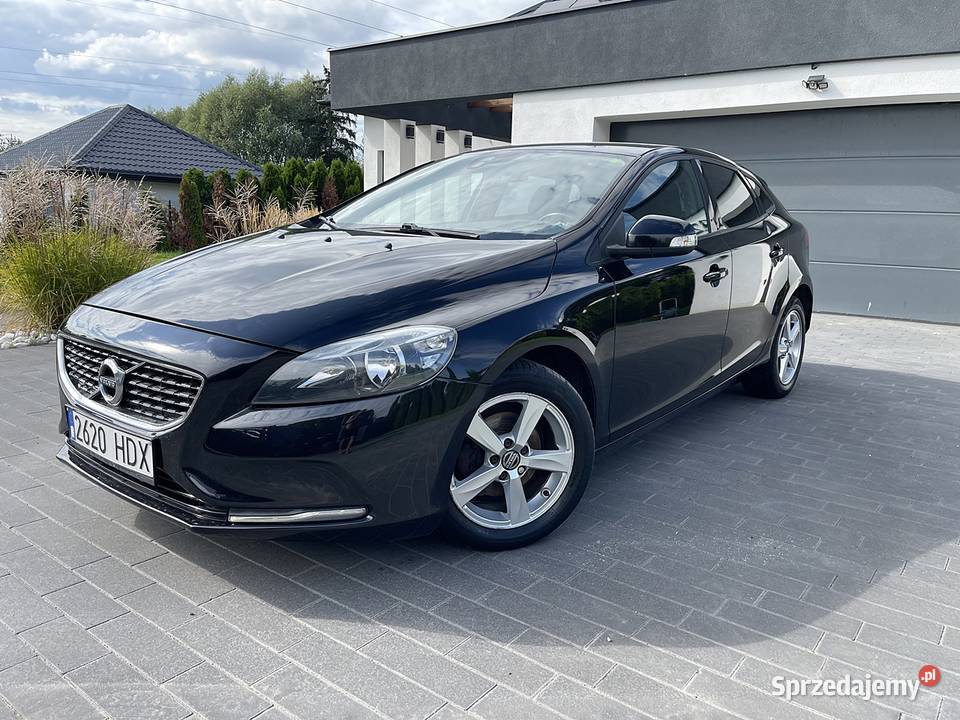 Volvo V40 16 Diesel 115 2013 r 256000 Volvo Płock sprzedam