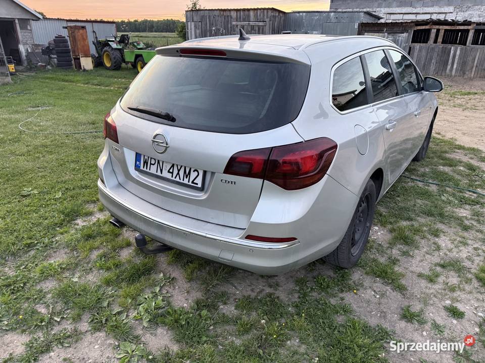 Sprzedam Opla Astrę J Rok produkcji 2011 Opel Nowe Sarnowo