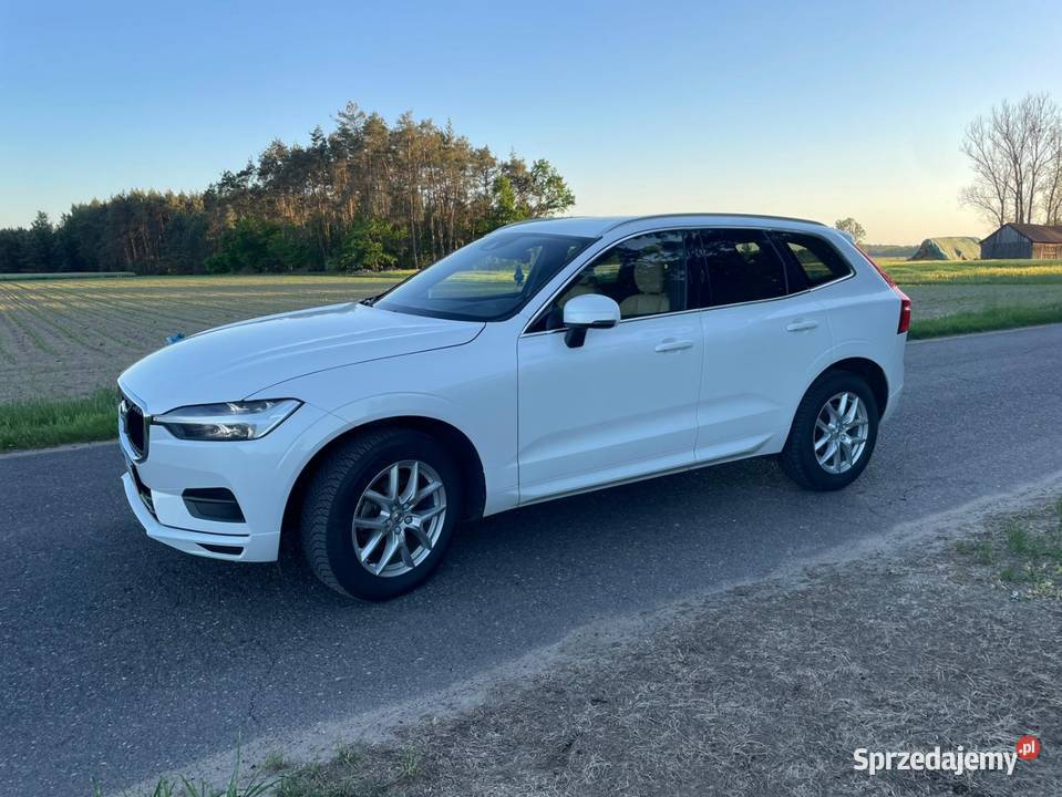 Volvo xc60 2020r 20 benzyna przebiegiem 70 lakier metallic mazowieckie