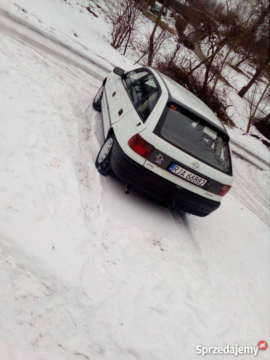 Opel Astra F silnik 14 GAZ i HAK grosze sprzedam