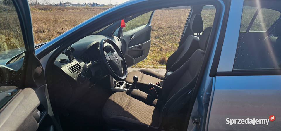 Opel Astra OPEL ASTRA H 14 90 66KW Błękitna niebieski Zielonki-Parcela