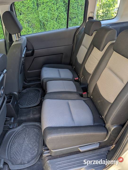 Samochód Mazda 5 sprzedam