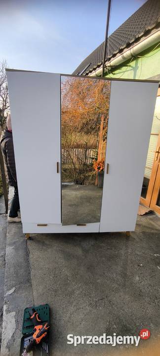 Szafa z lustrem Wałcz sprzedam