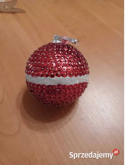 Piękna bombka cekinowa