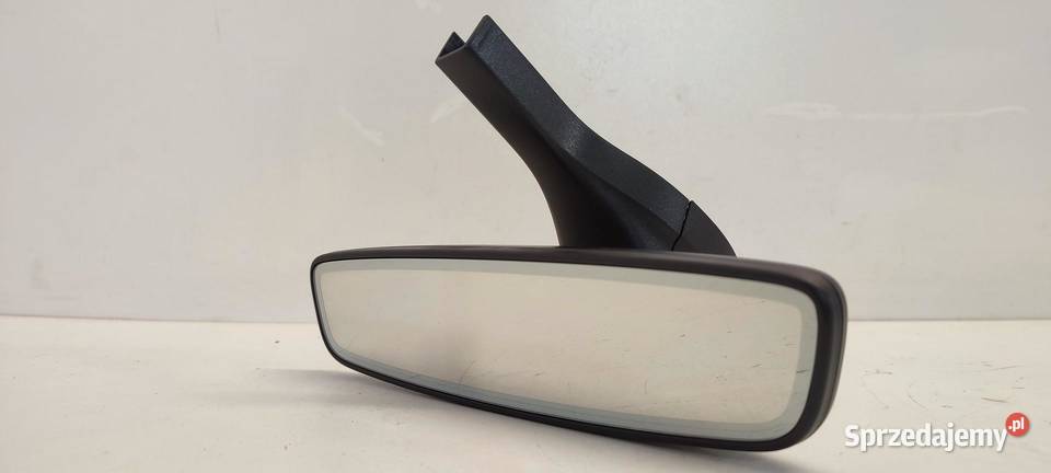 SKODA KAROQ LUSTERKO ŚRODKOWE 3G0857511AF