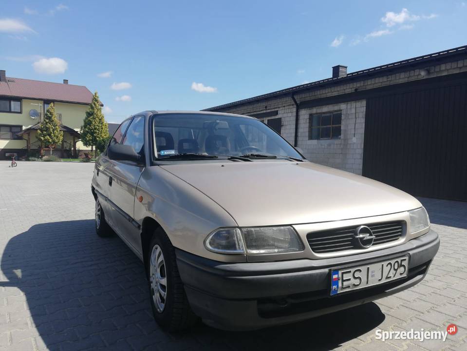 Opel Astra Sedan 14 1998 łódzkie Brzeźnio