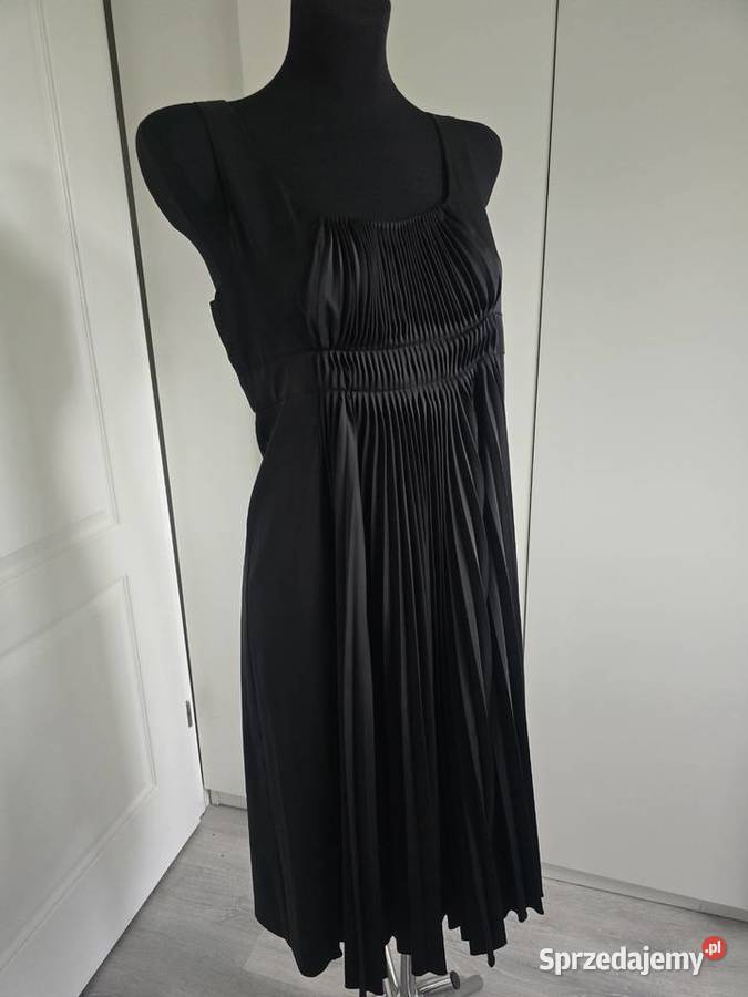 Nowa plisowana sukienka Warszawa