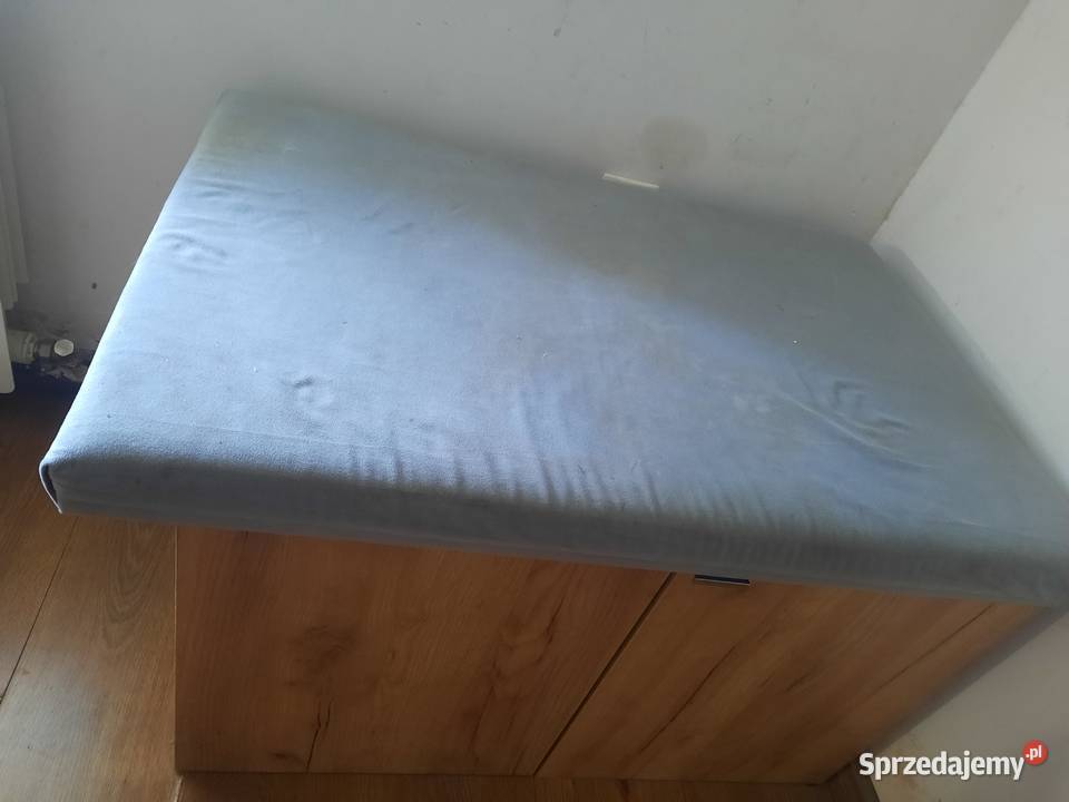 Szafka z siedzickiem Stobierna