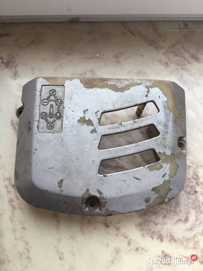 Pokrywa zębatki przód Suzuki DR 125 Potworów sprzedam