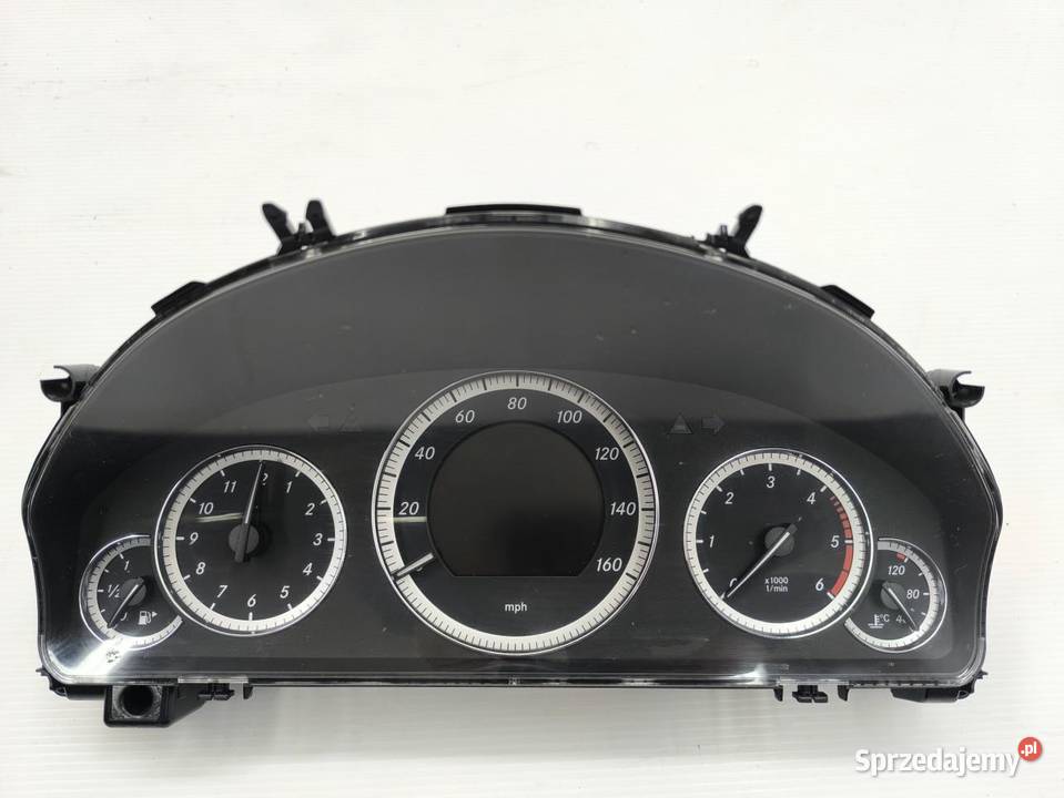 LICZNIK ZEGARY MERCEDES ECLASA W212 22CDI wielkopolskie