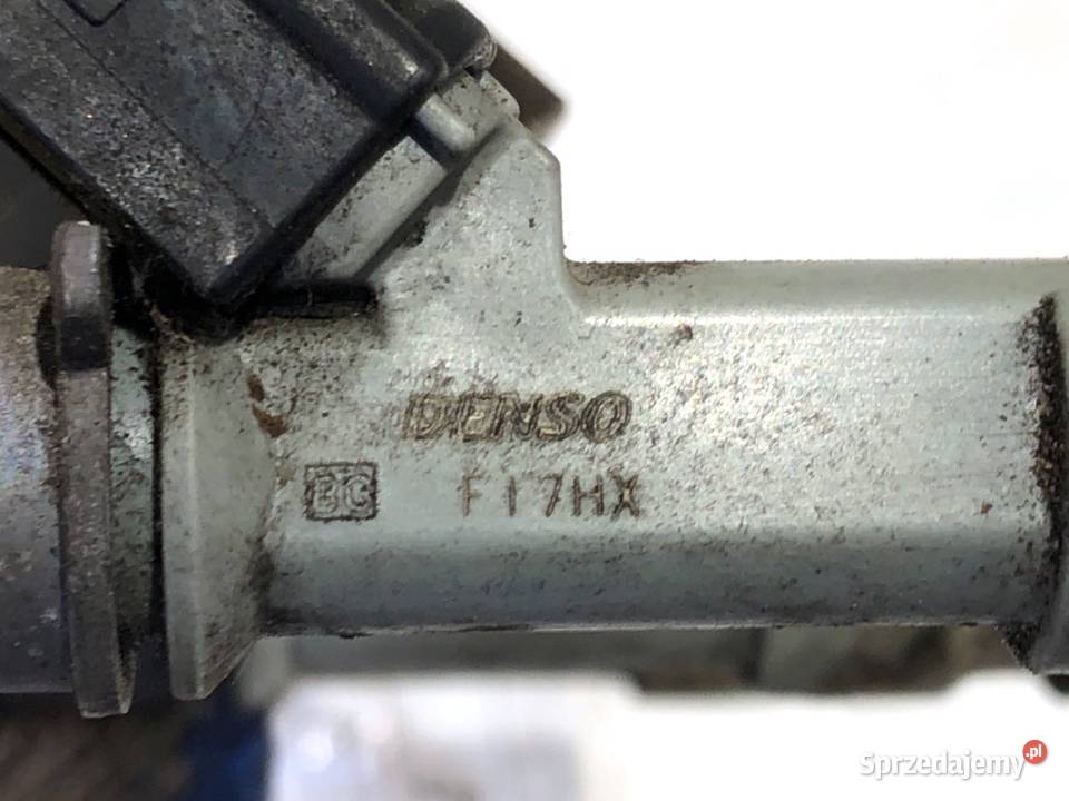 LISTWA WTRYSKOWA TOYOTA AYGO II 10 69