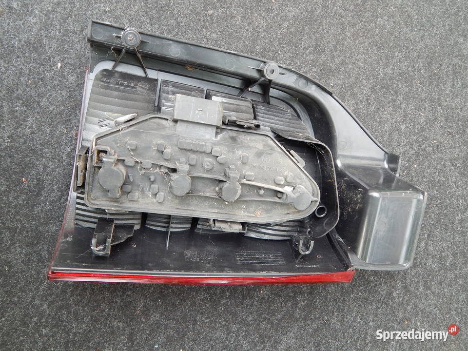 VOLKSWAGEN TRANSPORTER T5 LAMPA TYLNA LEWA DEPO sprzedam