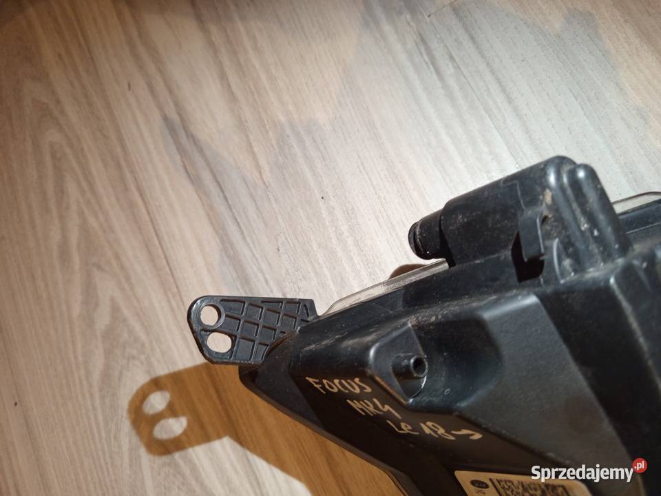 Halogen lewy ford focus MK4 18 roku orginalny osobowe