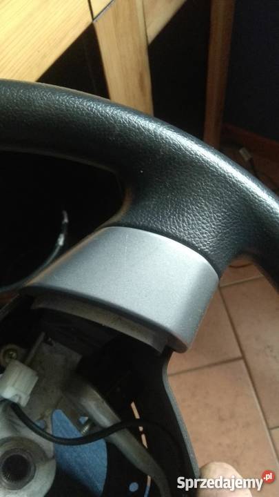 Kierownica SUZUKI SWIFT multifunkcyjna osobowe