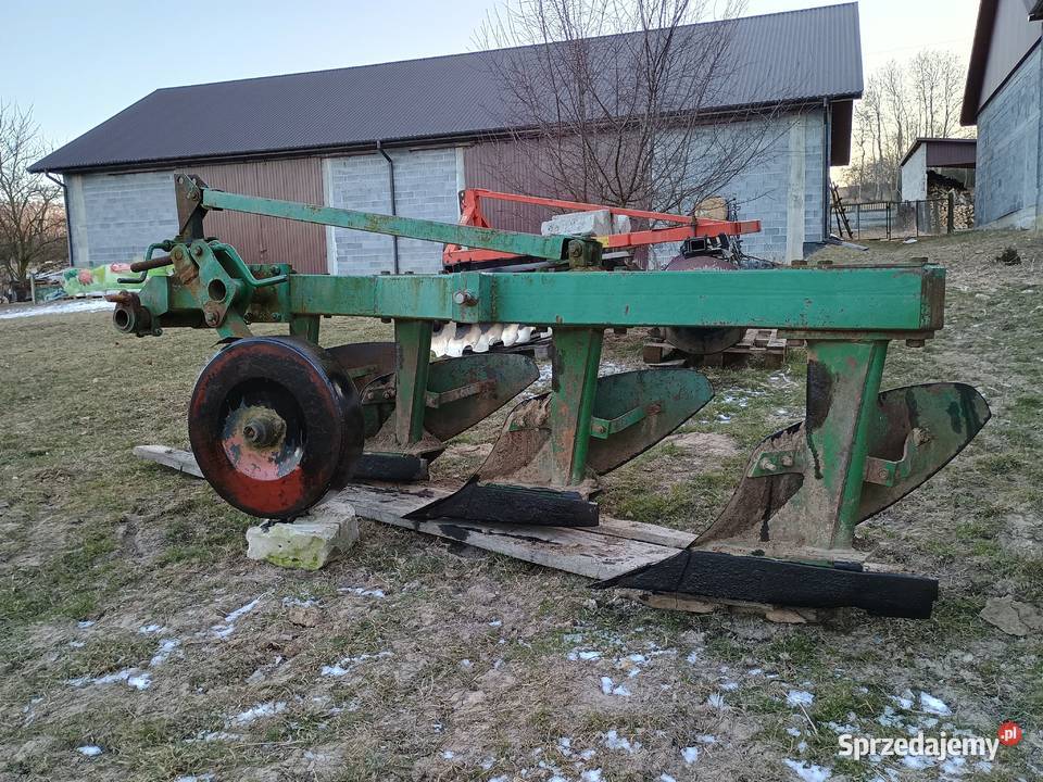 Pług 4 Maszyny uprawowe świętokrzyskie Pińczów sprzedam