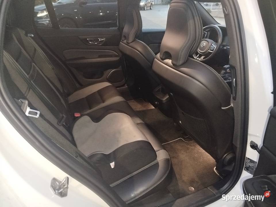 Volvo V60 R Design D4