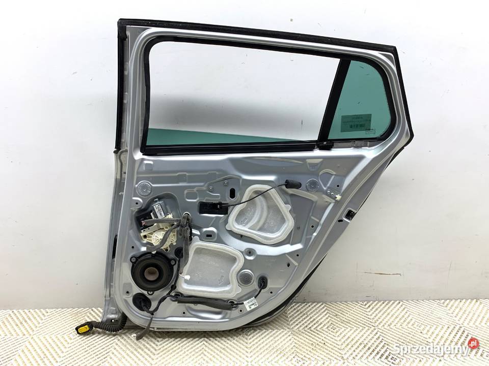 DRZWI PRAWY TYŁ RENAULT MEGANE III Kombi podkarpackie