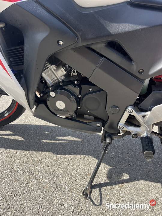 Honda CBR125R 2011r JC50 Wolbrom