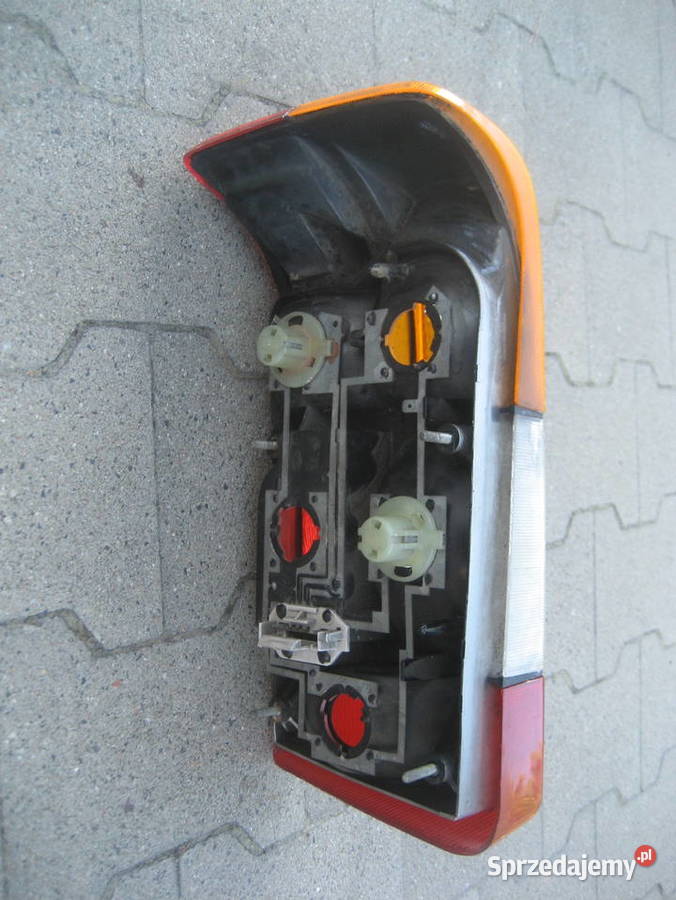 volvo 240 lampa tył prawa hella osobowe Lampy tylne Rakoniewice