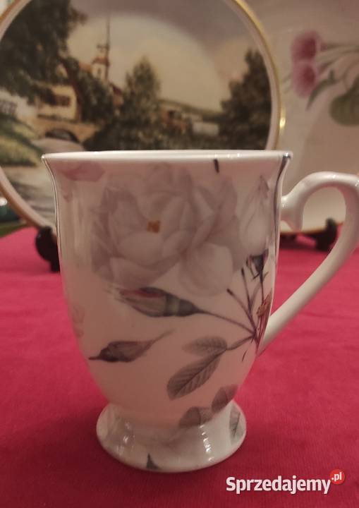 KUBEK BIAŁA RÓŻA
FINE BONE PORCELANA KOSTNA Pabianice