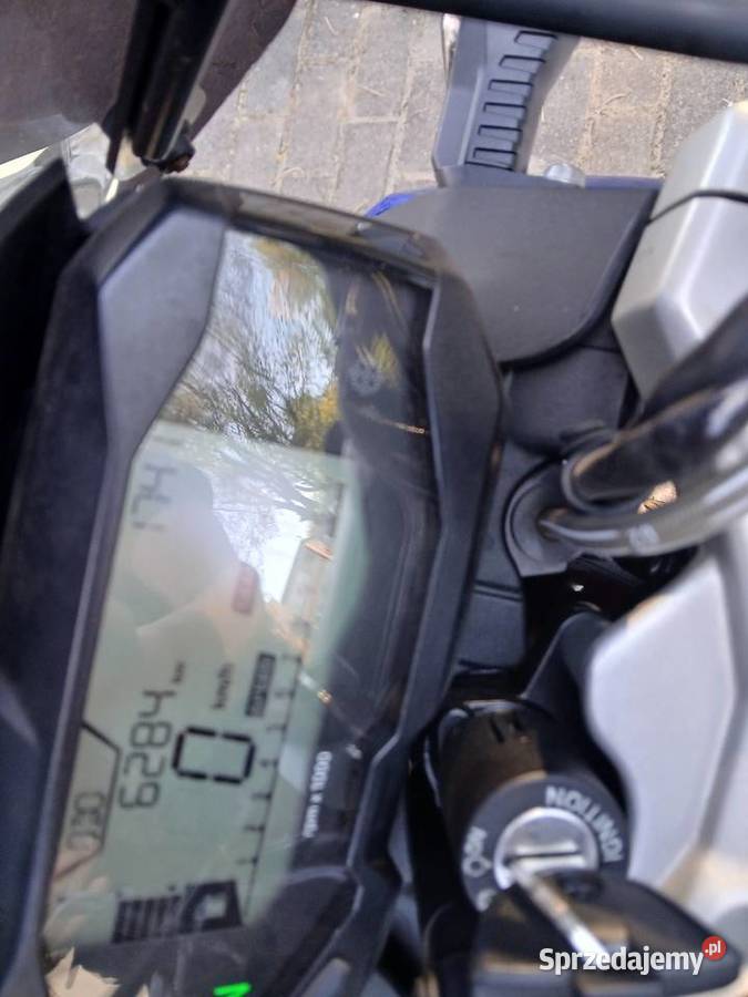 Sprzrdam bmw G 310 r