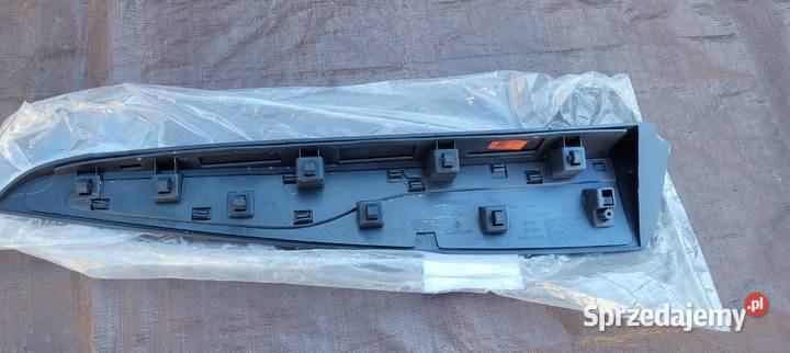 RENAULT CLIO IV LISTWA DRZWI TYŁ PRAWA Ruda Śląska