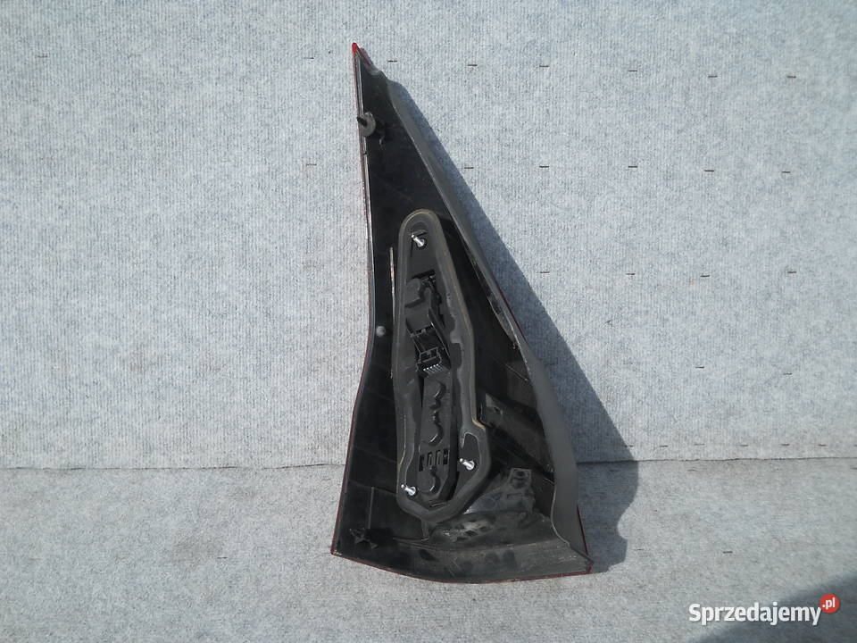 RENAULT MEGANE II KOMBI LAMPA TYLNA PRAWA Oświetlenie Siechnice sprzedam