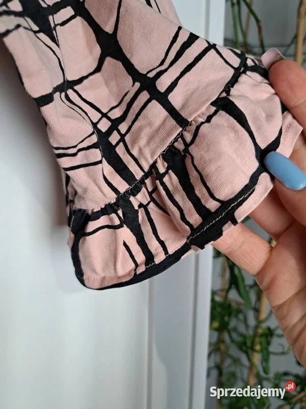 Stylowa różowa bluzka Carry Casual z modnym Trąbki Wielkie